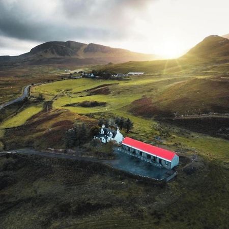 Skye Stays Staffin Exterior photo
